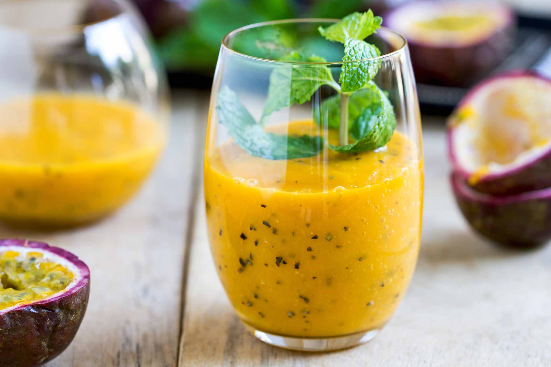 mango-and-passionfruit-smoothie