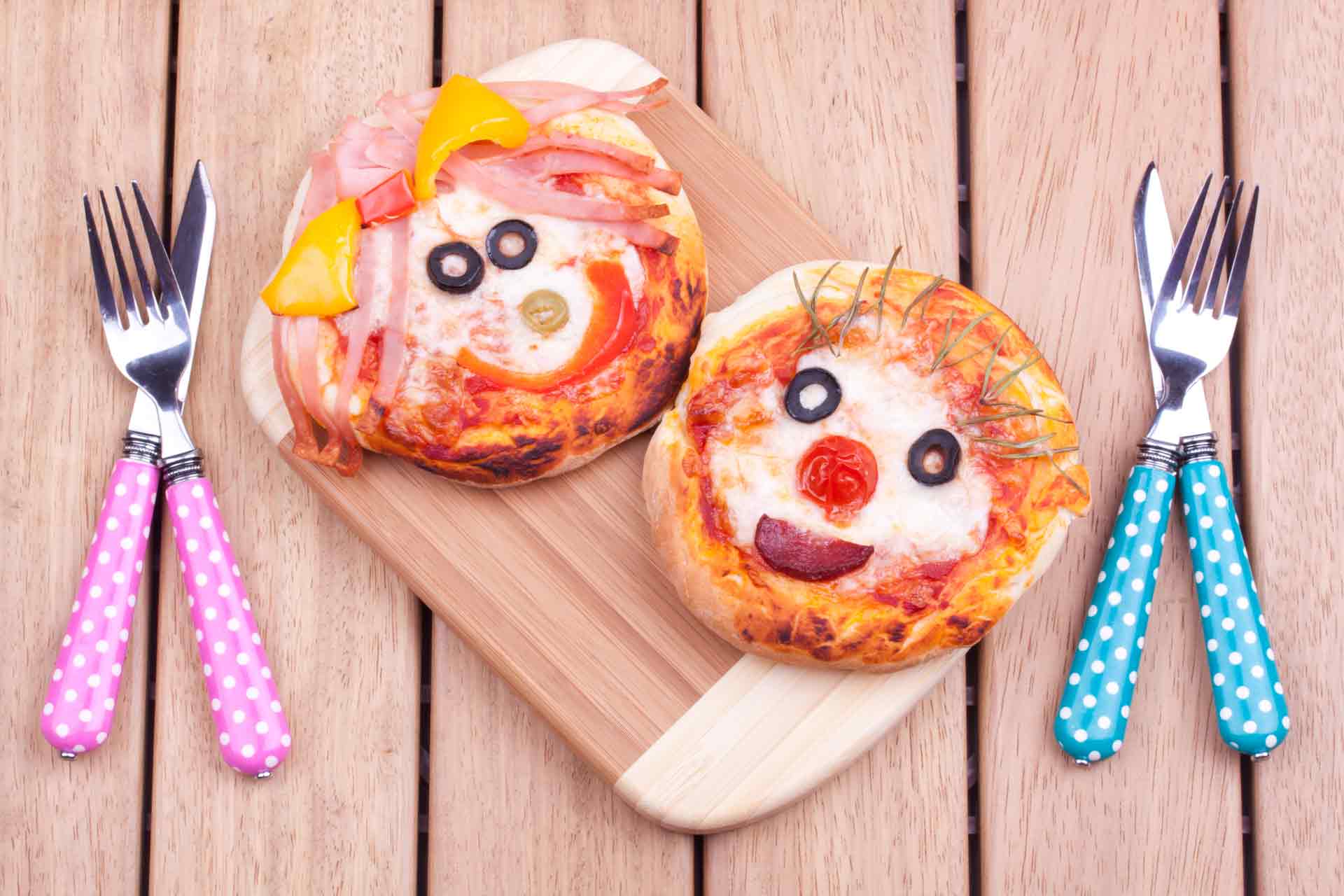 Fun Mini Pizzas – Mum&amp;#39;s Pantry