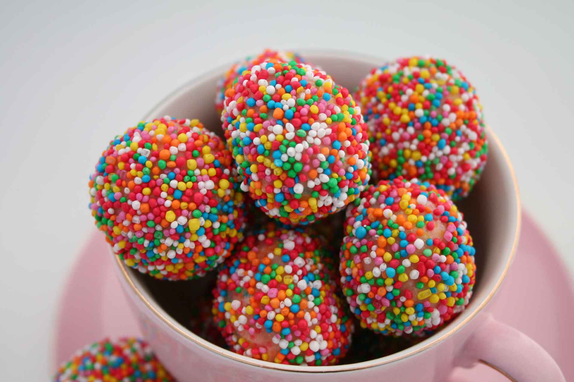 unicorn-rainbow-balls--10-Featured