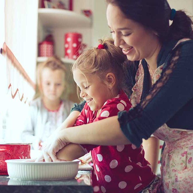 Mother-baking-with-daughter