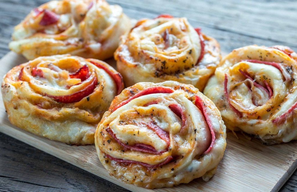Cheesy Pepperoni Pizza Rolls Mum's Pantry