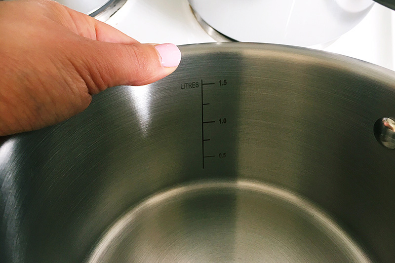 Raco cookware saucepans review - pots have internal measurements