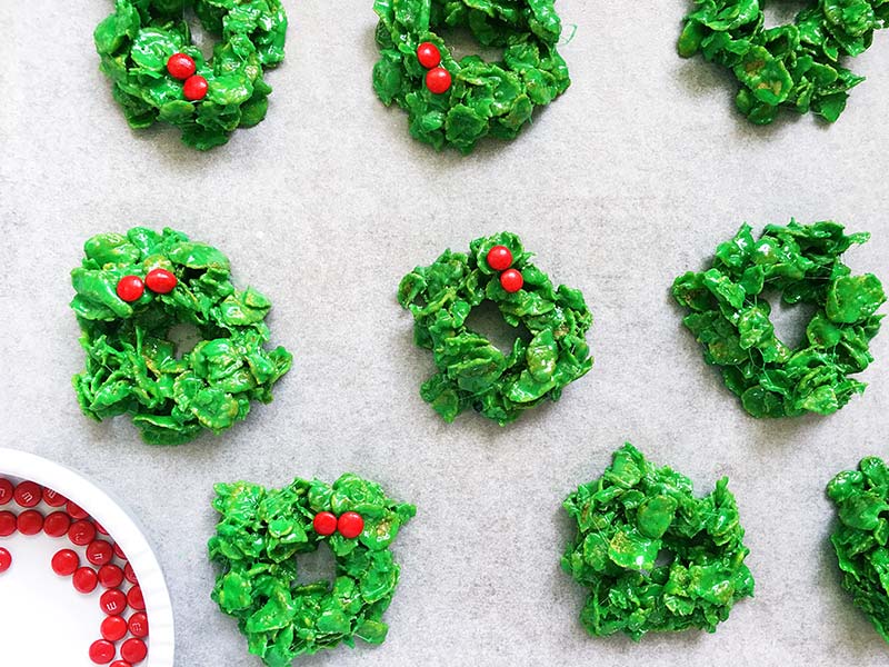 marshmallow Christmas wreaths