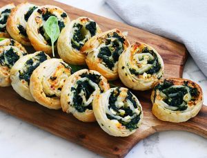 Spinach and feta pinwheels recipe