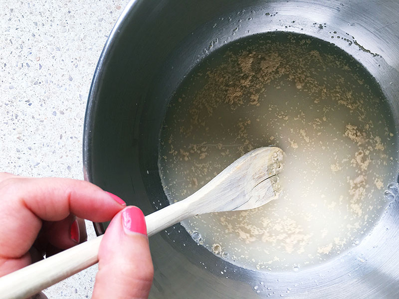 how to make garlic focaccia bread