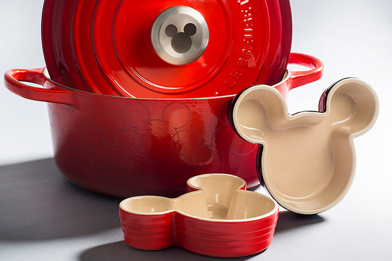 cast iron cookware, disney, micky mouse